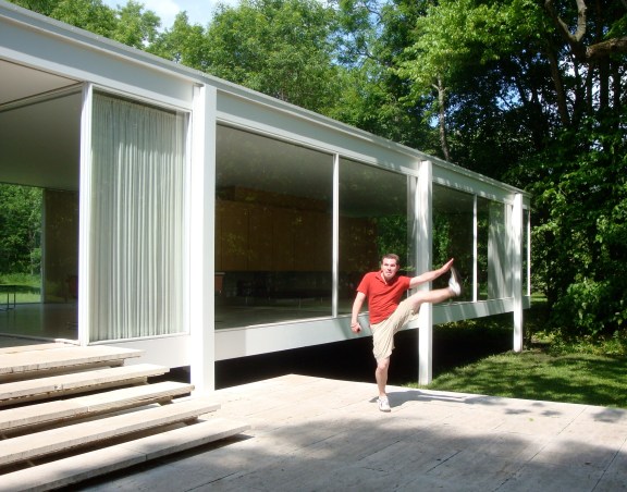 Mies van der Rohe's Farnsworth House, Plano, IL - May 2010