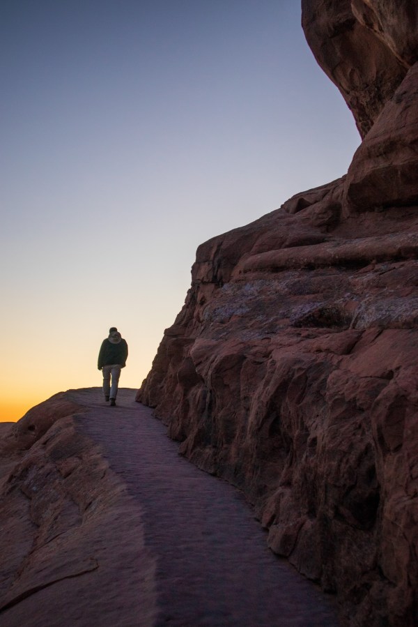 Approaching the end of the Delicate Arch trail. This is one of the best hike reveals ever because the arch is hiding just around the corner to the right.